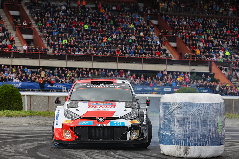 Voiture 33 (Elfyn Evans, Scott Martin)