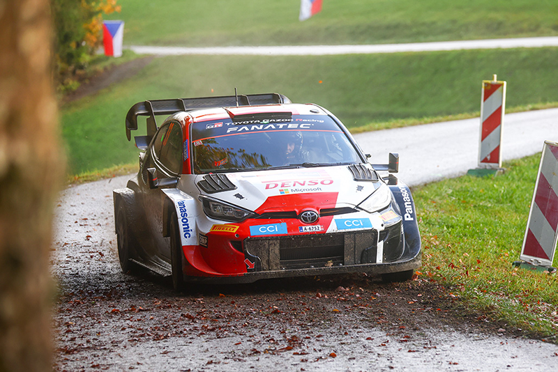 Voiture 33 (Elfyn Evans, Scott Martin)