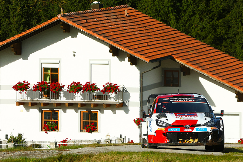 THIERRY NEUVILLE REMPORTE LE RALLYE D'EUROPE CENTRALE , ROVANPERA CHAMPION DU MONDE 4 Voiture 33 (Elfyn Evans, Scott Martin)