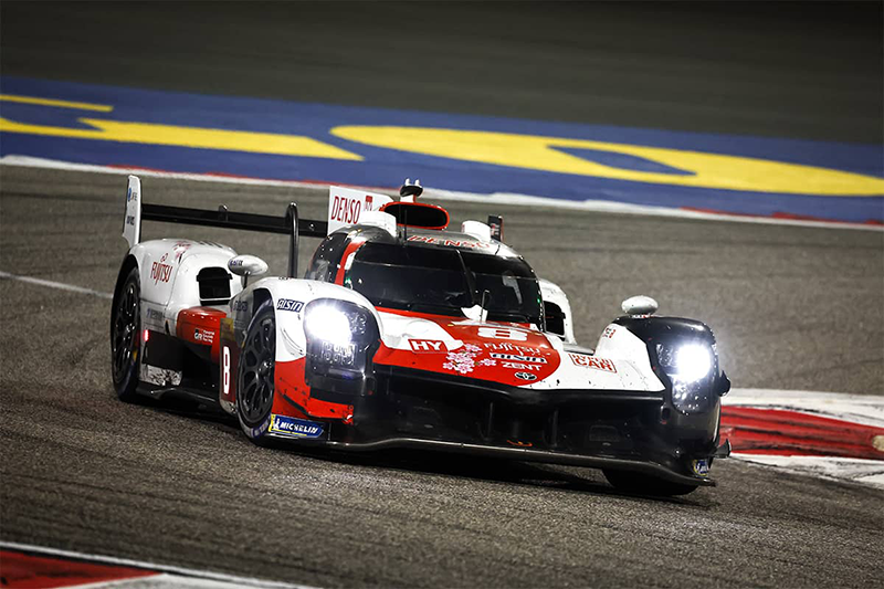 8 HEURES DE BAHREIN DOUBLE ET TITRE DE CHAMPION DU MONDE DES PILOTES DE POUR TOYOTA GAZOO RACING 1 Toyoya GR 010 n°8