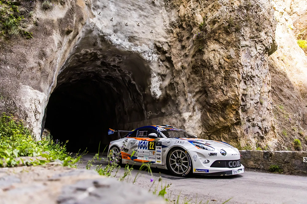 Clairay dompte Antibes et signe sa première victoire en Trophée Alpine Elf Rallye 1 Clayray Yann