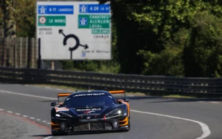 Larry ten Voorde prend la tête du championnat avec une troisième victoire de la saison
