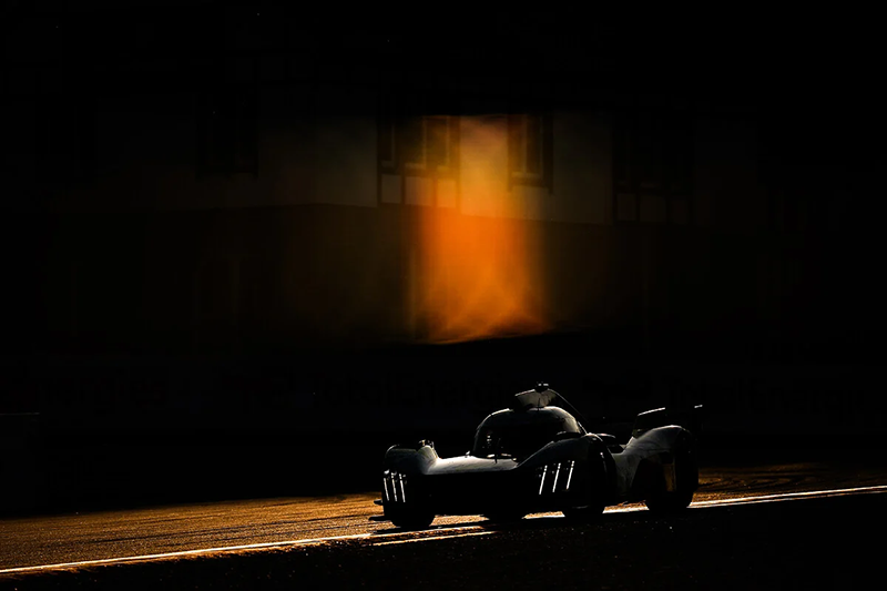 24 Heures du Mans : Le Team Peugeot TotalEnergies face à l'immense défi d'une course mythique 1 https://www.pitlane-infos.com/wp-content/uploads/2024/06/Team-Peugeot-Total-nergie-4.webp