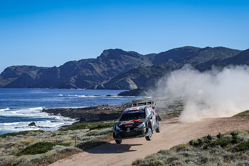 Deux dixièmes de seconde séparent Tänak d'Ogier dans l'une des arrivées les plus serrées de l'histoire du WRC ! 5 Voiture 18 Takamoto Katsuta Aaron Johnston 1