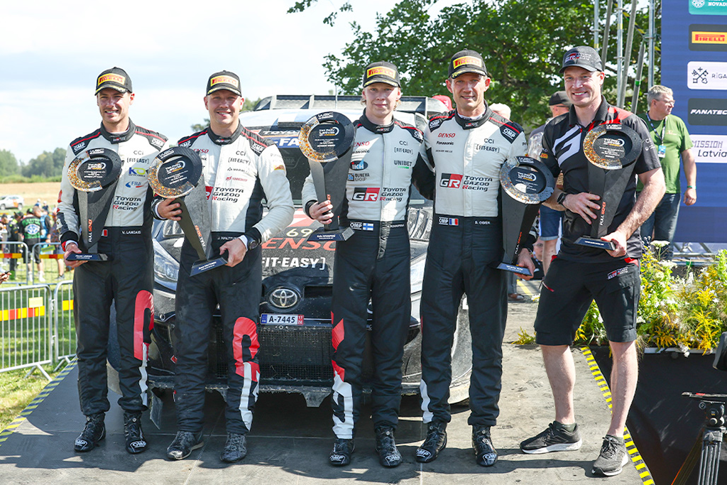 WRC Lettonie: TOYOTA GAZOO Racing triomphe à nouveau : Rovanperä et Ogier signent un doublé 7 Cérémonie du podium