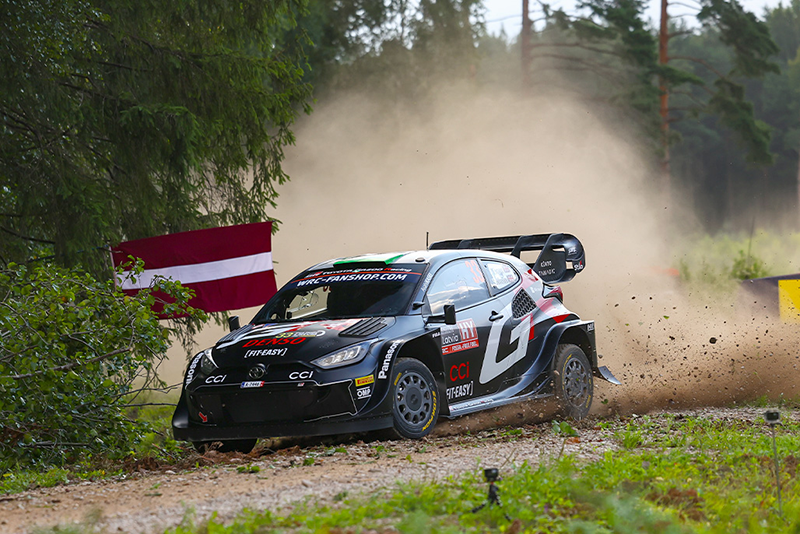 KALLE ROVANPERA PREMIER LEADER DU RALLYE DE LETTONIE 3 Voiture 33 (Elfyn Evans, Scott Martin)