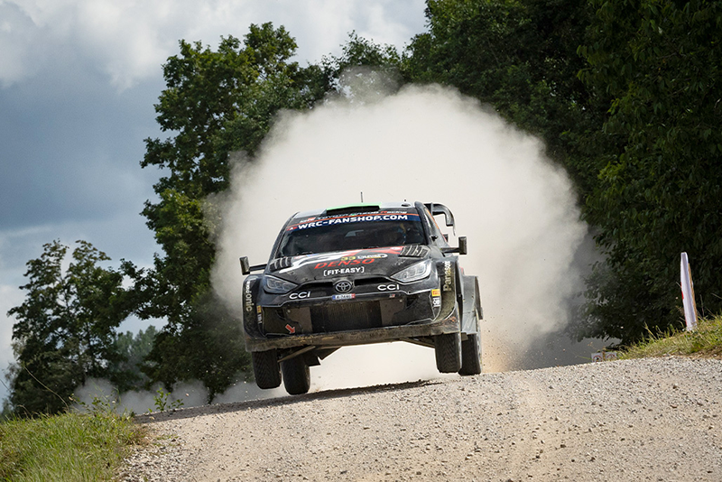 Voiture 33 (Elfyn Evans, Scott Martin)