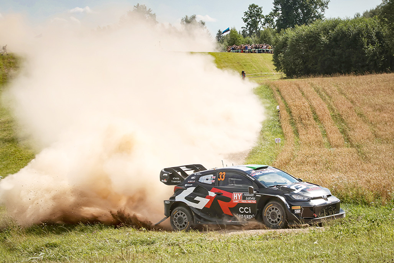 Voiture 33 (Elfyn Evans, Scott Martin)