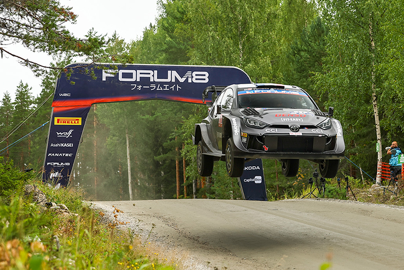 WRC: 5 voitures, 1 objectif : la victoire pour Toyota en Finlande ! 2 Voiture 17 (Sébastien Ogier, Vincent Landais)