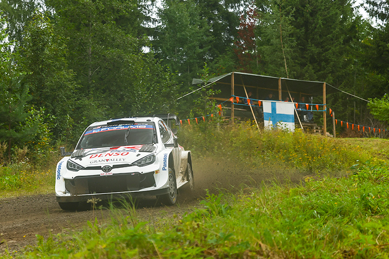 WRC Finlande Kalle Rovanperä aux commandes Tänack out. 2 Voiture 5 (Sami Pajari, Enni Mälkönen)