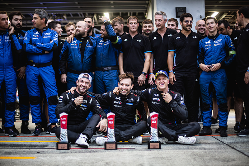 Alpine au sommet du Fuji : un podium historique chargé d'émotions 1 Nicolas Lapierre, Mick Schumacher et Matthieu Vaxiviere.
