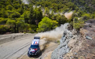 Neuville, un pas de plus vers le titre ! Ogier sauve les meubles