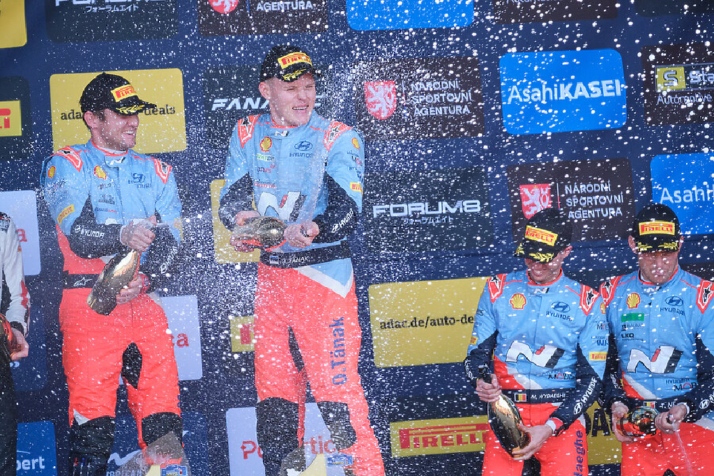 Podium Ott Tanack