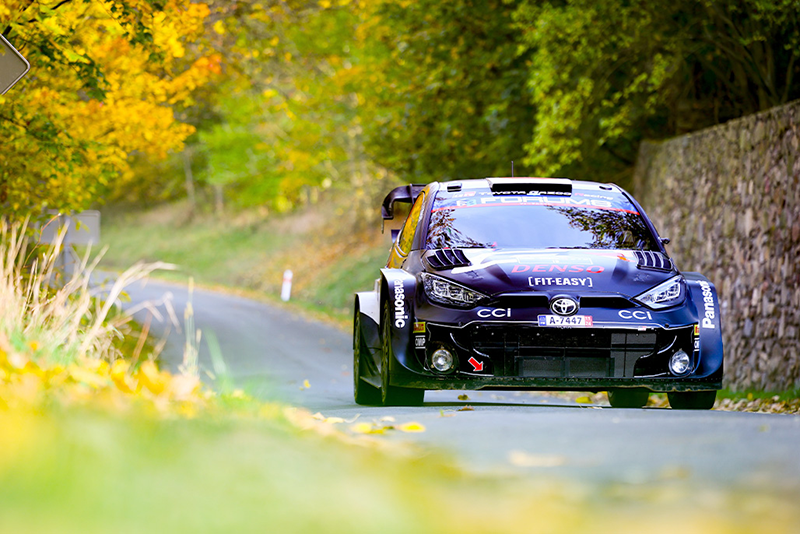 Neuville intouchable : Le Belge domine le Rallye d'Europe Centrale et se rapproche du titre 3 Voiture 18 (Takamoto Katsuta, Aaron Johnston)