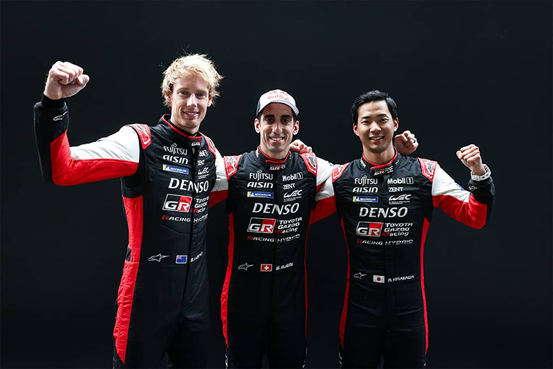 Toyota Gazoo Racing dévoile la liste des pilotes pour la saison 2025 2 De gauche à droite Brendon Hartley-Sébastien Buemi-Ryo Hirakawa