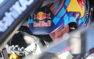 Evans vainqueur au Japon, Neuville et Toyota couronnés