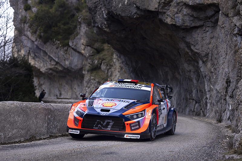 Ogier roi du Monte-Carlo : une 10e couronne pour le Français ! 4 Hyundai i20 Adrien Fourmaux