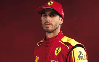 Ferrari dévoile la livrée 2025 des numéros 50 et 51 de la 499P 5 250128 SF LMH AGiovinazzi Red RS FV 10261 ded45b82 8398 4d82 8ba3 789bdc2709df copie