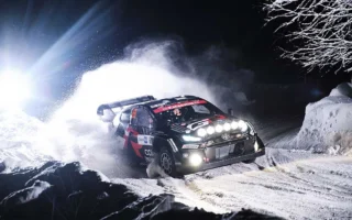 Rallye de Suède : TOYOTA GAZOO Racing en tête sur la neige