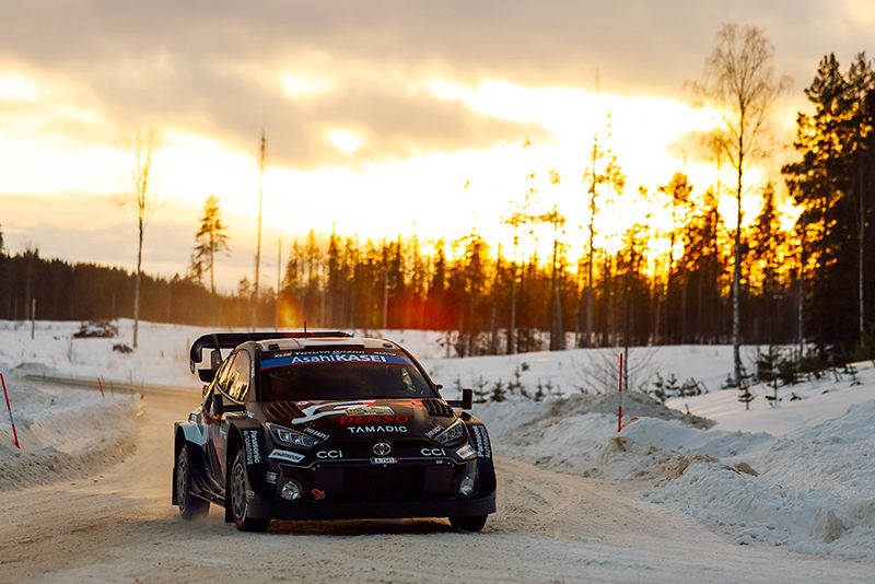 TOYOTA GAZOO Racing : Duel au sommet sur neige et glace 2 Voiture 18 (Takamoto Katsuta, Aaron Johnston)