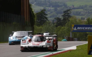 Ferrari triomphe à Imola devant BMW, Peugeot dans le top 10 malgré les péripéties, Alpine sur le podium 4 ulien Andlauer FRA Michael Christensen DNK Mathieu Jaminet FRA copie