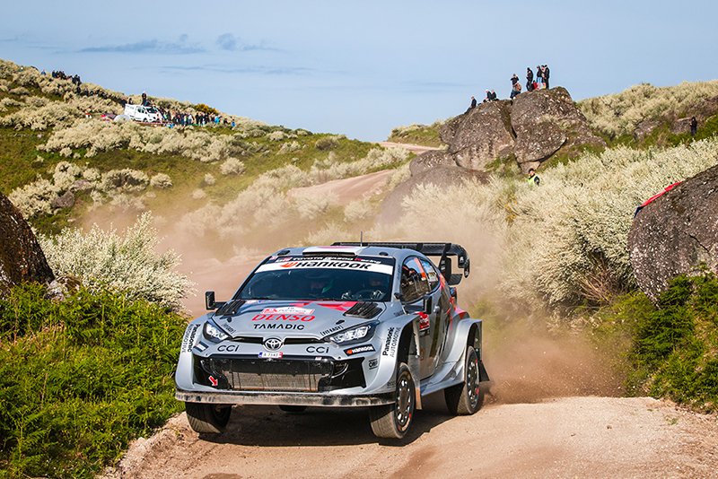 Rallye du Portugal : Ogier prend la tête devant Rovanperä après le coup de théâtre Tänak. 4 Voiture 18 (Takamoto Katsuta, Aaron Johnston)