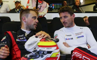 24 Heures du Mans 2025 : Ferrari, une Légende Écrite dans les Annales 10 Laurens Vanthoor BEL Kevin Estre FRA de gauche a droite copie