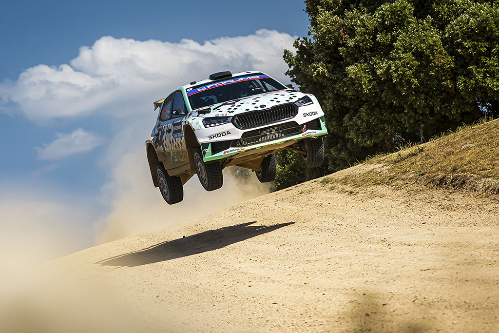 Rallye d'Italie Sardaigne : Incroyable victoire à domicile en WRC2 pour l'équipage Škoda ! 5 Skoda Motorsport 44 Virves