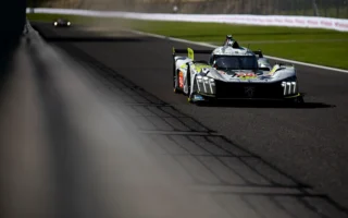 24 Heures du Mans : Le Team Peugeot TotalEnergies vise le "Monu-Mans" de la victoire ! 4 Team Total peugeot Energie 5