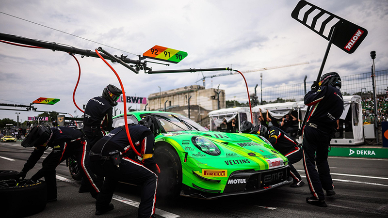 Course, DTM, Manche 7+8, Norisring (Allemagne) Le pilote d'usine Porsche Thomas Preining célèbre sa troisième victoire au Norisring 3 Ayhancam Guven