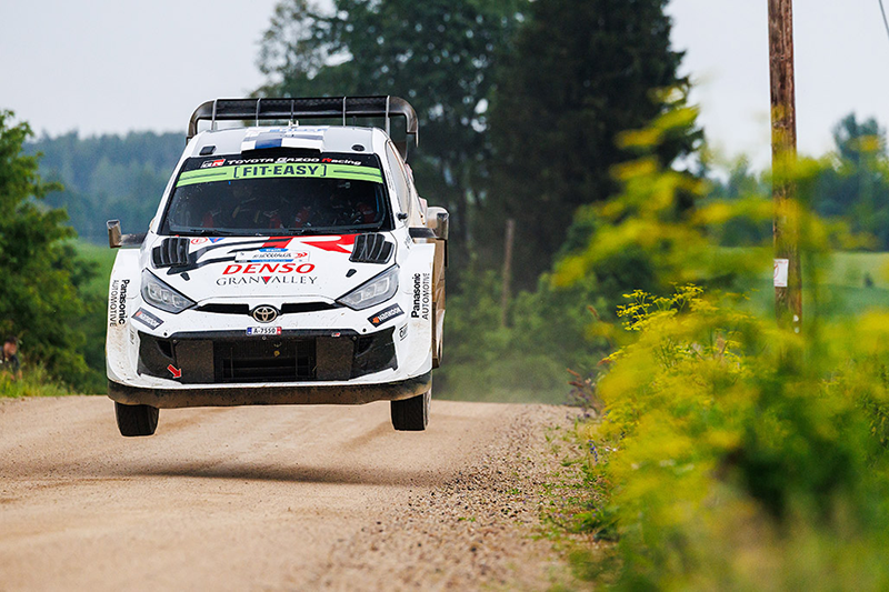 Triomphe : Solberg et Toyota, une 100e victoire légendaire en WRC ! 6 Voiture 5 (Sami Pajari, Marko Salminen)