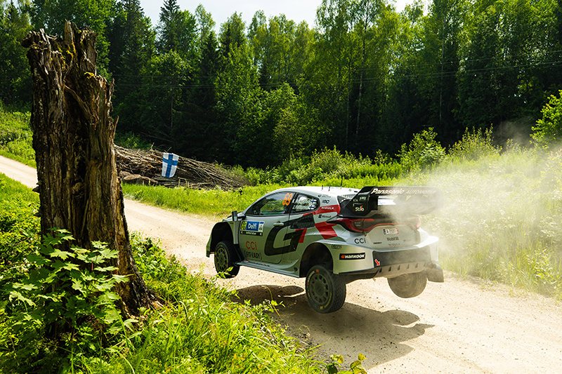Inarrêtable ! Oliver Solberg Confirme son Leadership au Rallye d'Estonie. 4 Voiture 69 (Kalle Rovanperä, Jonne Halttunen)