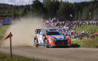 Le GR Yaris Rally1 de Kalle Rovanperä Mène un Top 5 pour Toyota au Rallye de Finlande. 8 Adrien Fourmaux Alexendre Coria copie