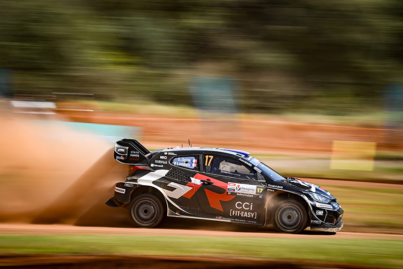Rallye du Paraguay : Rovanperä prend les commandes, Fourmaux piégé par une crevaison 3 Voiture 17 (Sébastien Ogier, Vincent Landais)