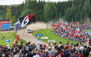 Le GR Yaris Rally1 de Kalle Rovanperä Mène un Top 5 pour Toyota au Rallye de Finlande. 4 T