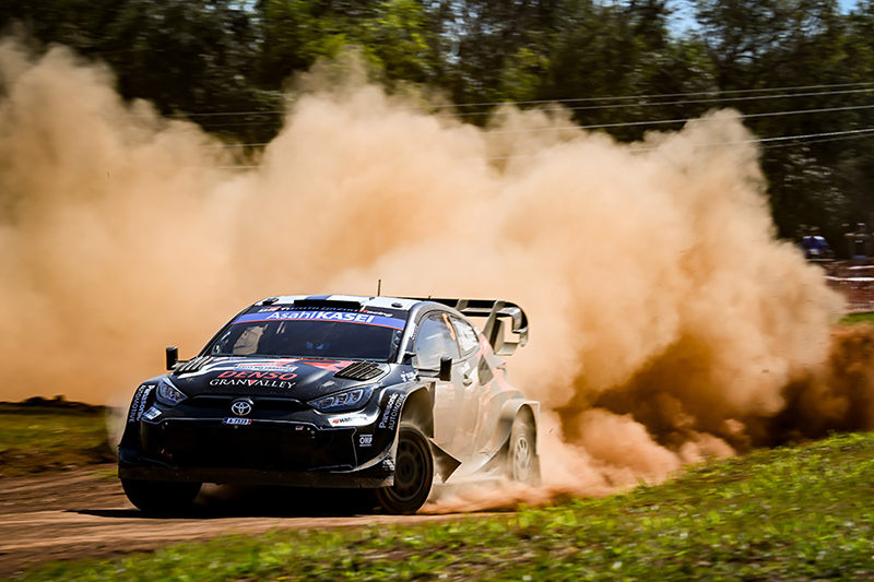 Rallye du Paraguay : Rovanperä prend les commandes, Fourmaux piégé par une crevaison 4 Voiture 5 (Sami Pajari, Marko Salminen)