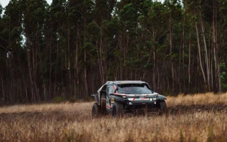 Podium au Portugal : Loeb et Boulanger font briller les Dacia Sandriders 3 Seb Loeb Rallye Raid Portugal3 copie