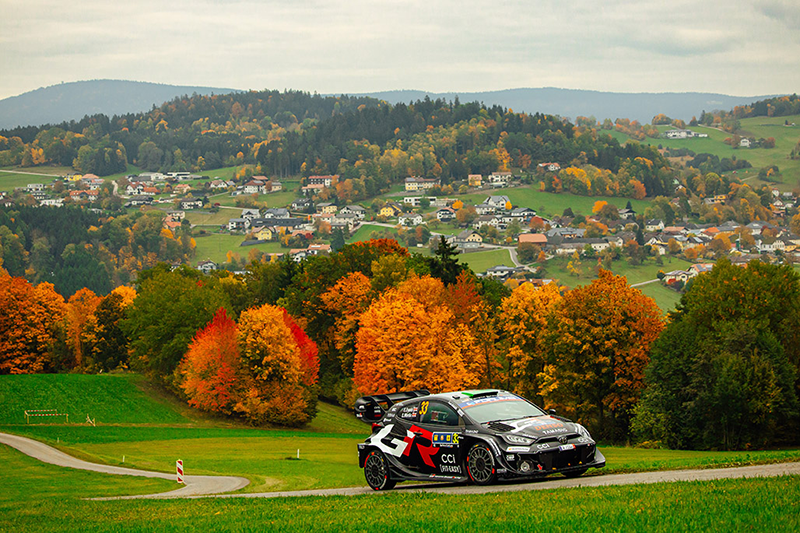 TOYOTA GAZOO Racing domine : ses prétendants complètent le top 3 4 Voiture 33 (Elfyn Evans, Scott Martin)