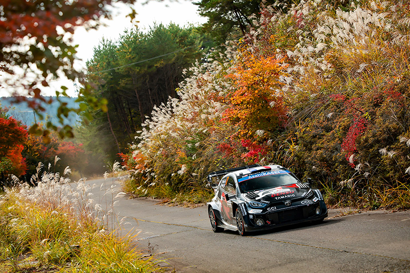 TOYOTA GAZOO Racing : Ogier et Evans au Sommet, la Lutte en WRC Continue 1 Voiture 17 (Sébastien Ogier, Vincent Landais)