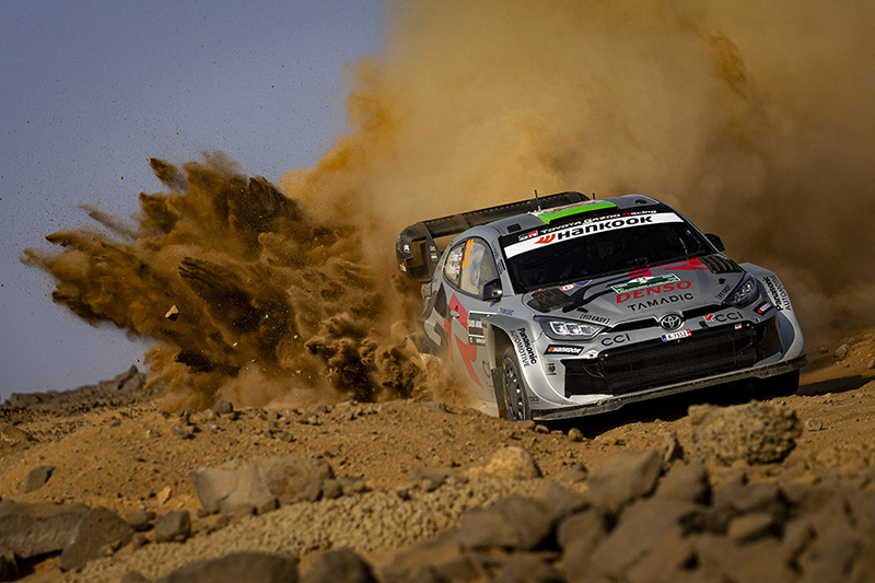Sébastien Ogier aux portes d’un nouveau sacre WRC : plus que trois spéciales 2 Voiture 33 (Elfyn Evans, Scott Martin)
