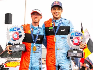 Podium Hyundai