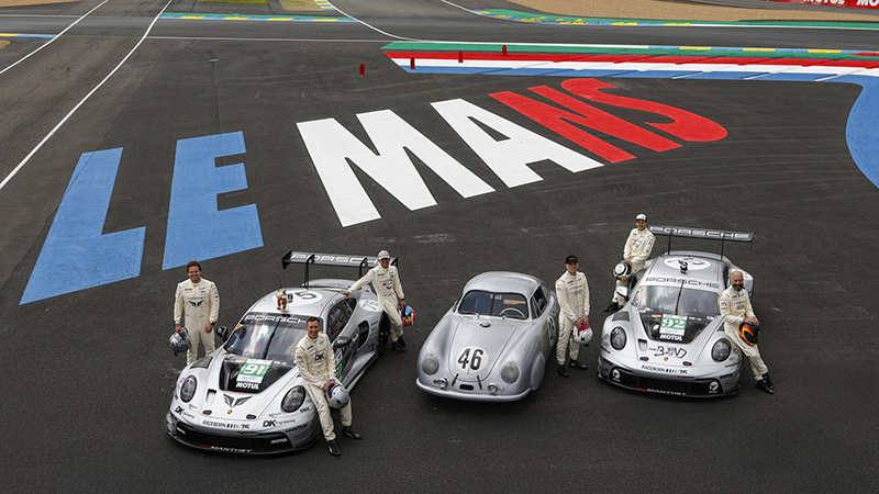 Photo de présentation des Porsches 911 GT3 du Team Manthey Team Manthey