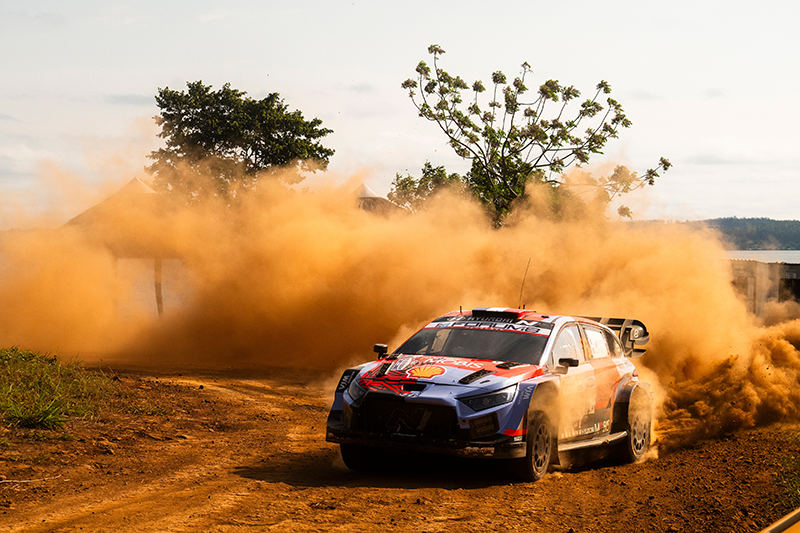 WRC RALLYE DU PARAGUAY : PAJARI FRÔLE LE TRIPLÉ, FOURMAUX ENFLAMME LA COURSE AU PODIUM ! 1 Adrien Fourmaux