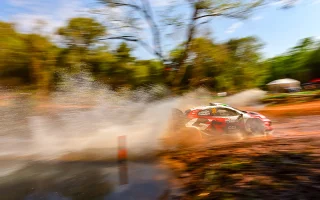 WRC RALLYE DU PARAGUAY : PAJARI FRÔLE LE TRIPLÉ, FOURMAUX ENFLAMME LA COURSE AU PODIUM ! 3 Car 33 Elfyn Evans Scott Martin copie 2